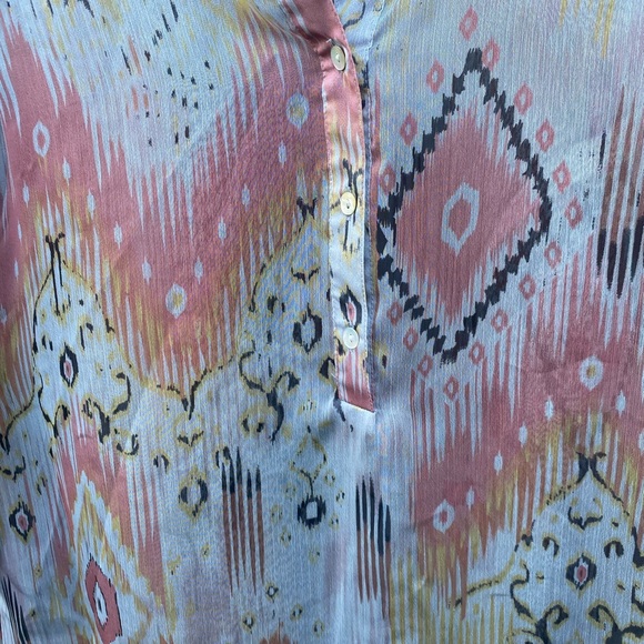 Fun blouse - Picture 3 of 4